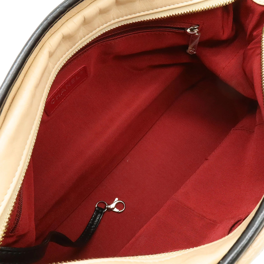 CHANEL Black Shoulder Bag - Picture 8 of 9